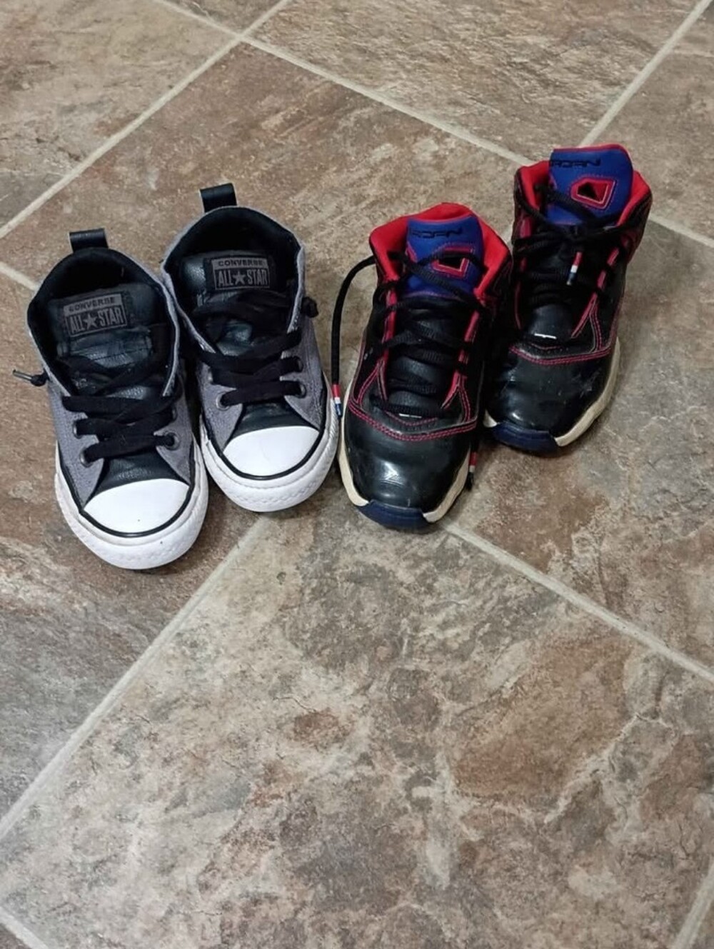 Kids Shoe Lot Size 12